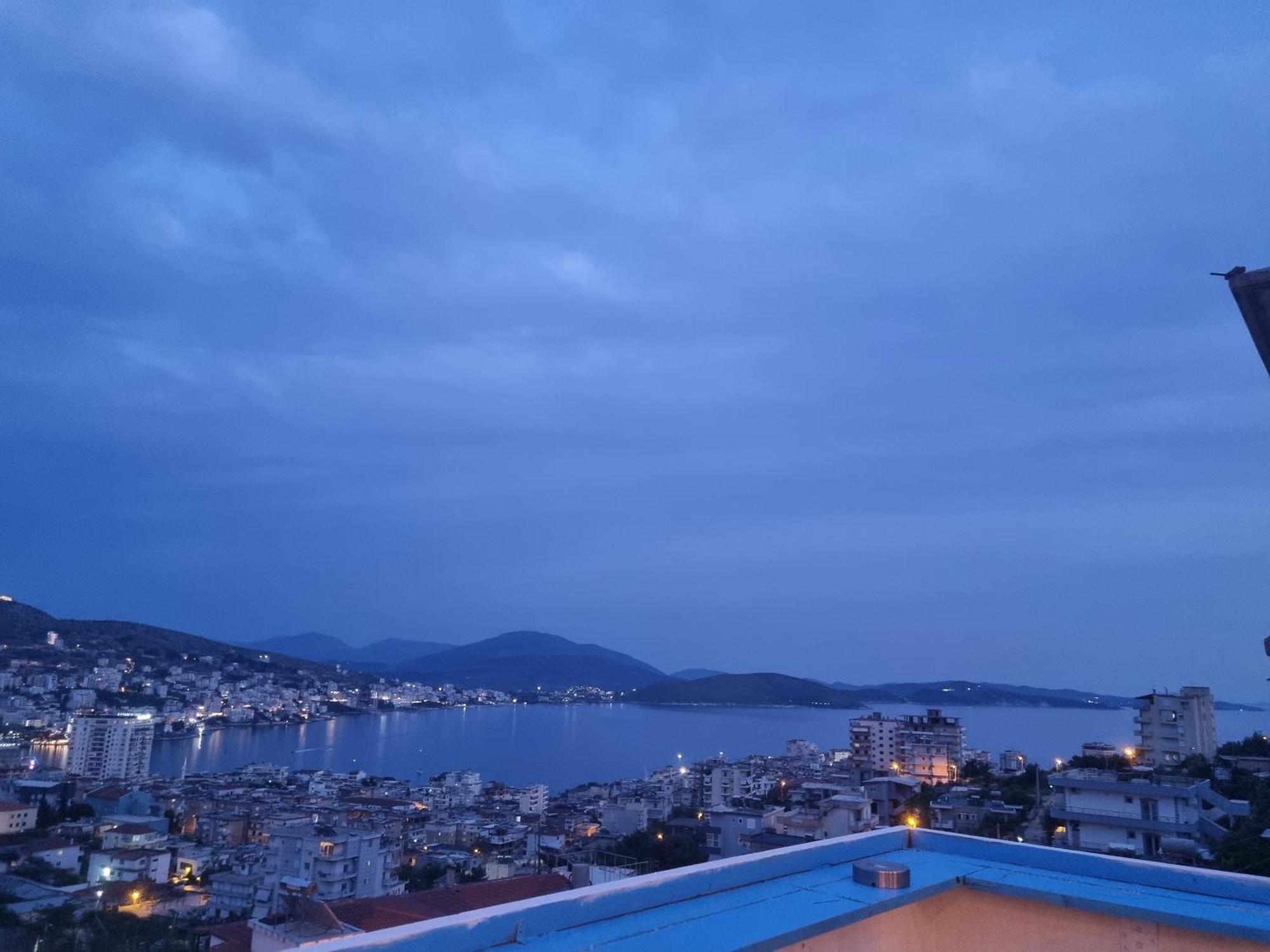 Villa Baka Sarandë エクステリア 写真